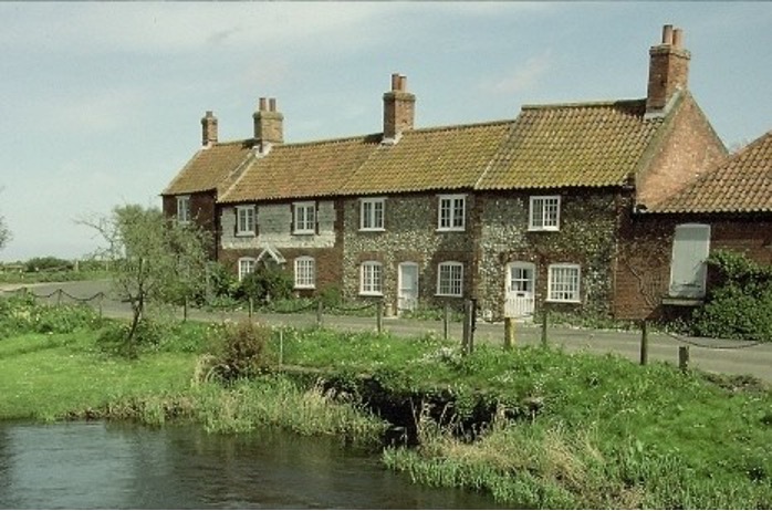 Chalk, carstone, flint and brick in Burnham Overy
